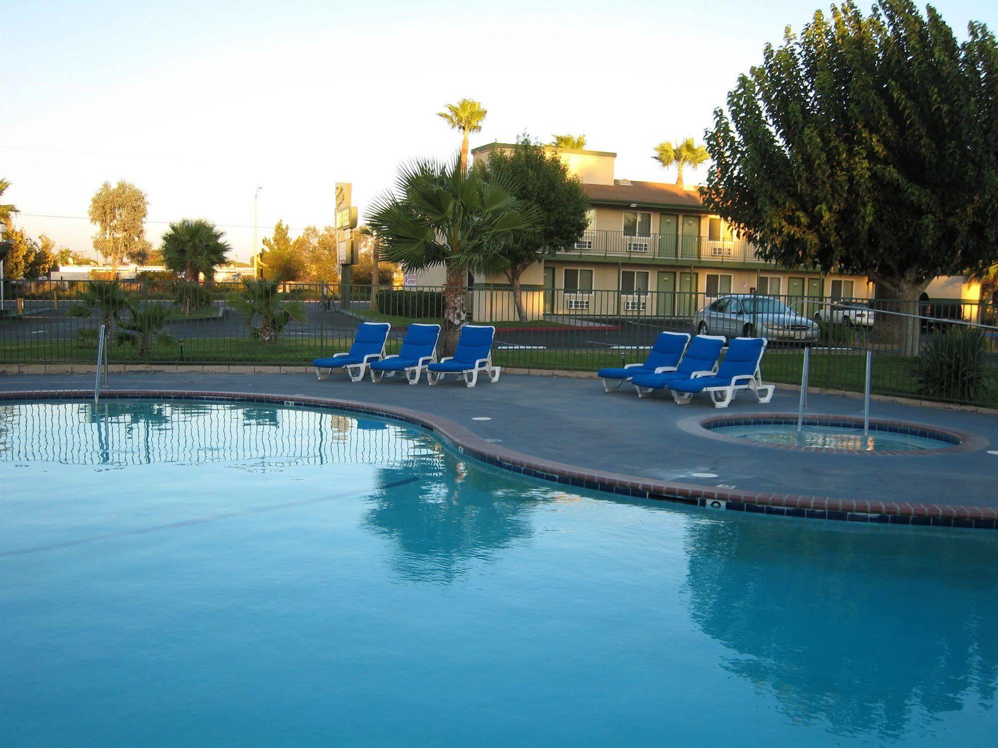 Town House Motel Lancaster Exterior photo